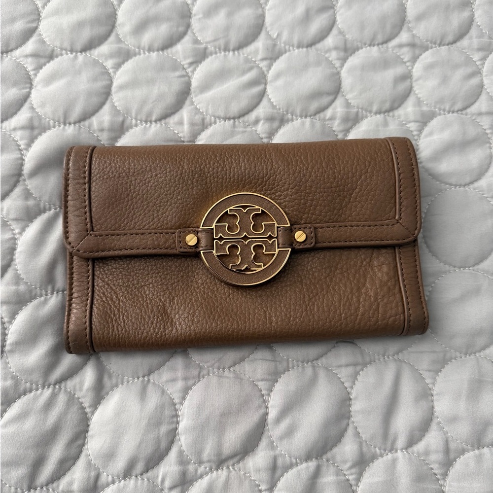 Tory Burch Leather Amanda Continental Wallet